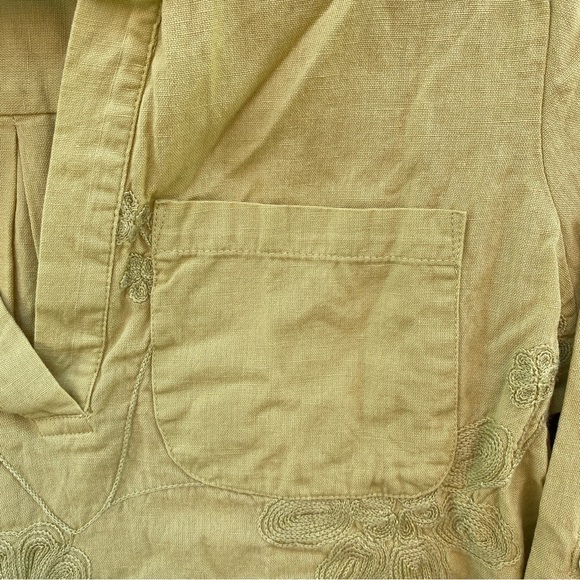 Soft Surroundings Green Livvie Linen Blend Floral Embroidered Roll Tab Tunic - Picture 2 of 10